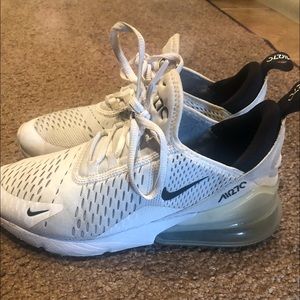 Grade school nike air max